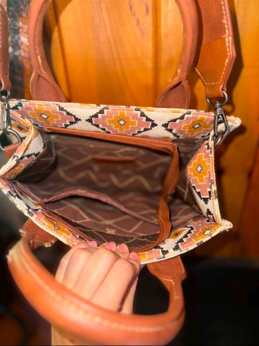Wrangler Southwestern Tote in Brown, Cream, Yellow - Picture 3 of 3